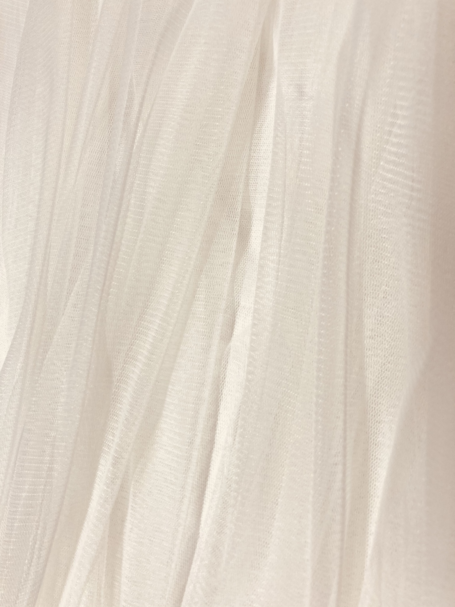 Tul Suave Caído Blanco Roto