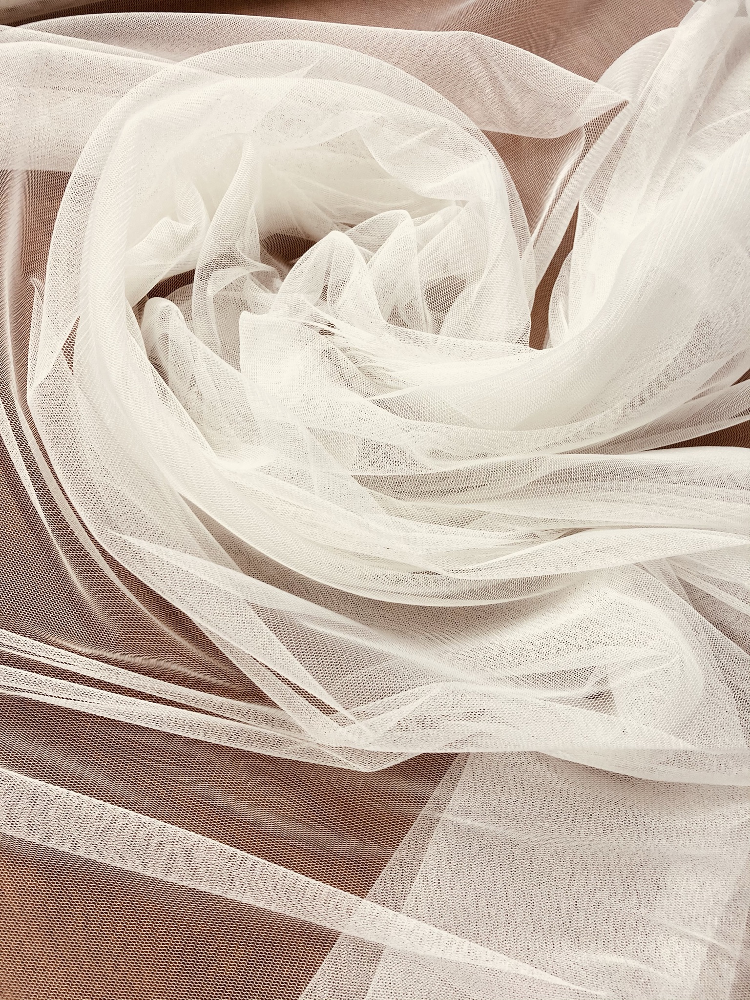 Tul Suave Caído Blanco Roto