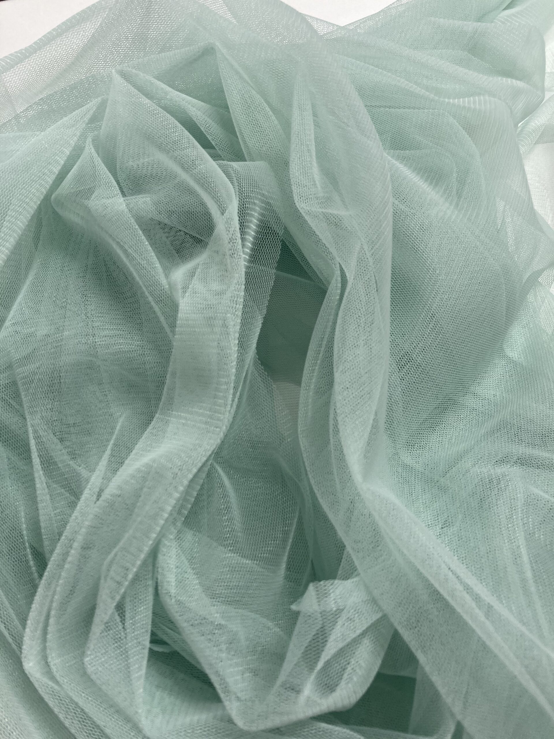 Tul Suave Caído Verde Mint Empolvado