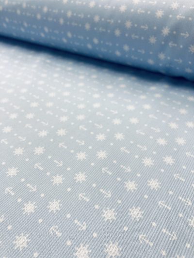 Piqué anclas/timones celeste