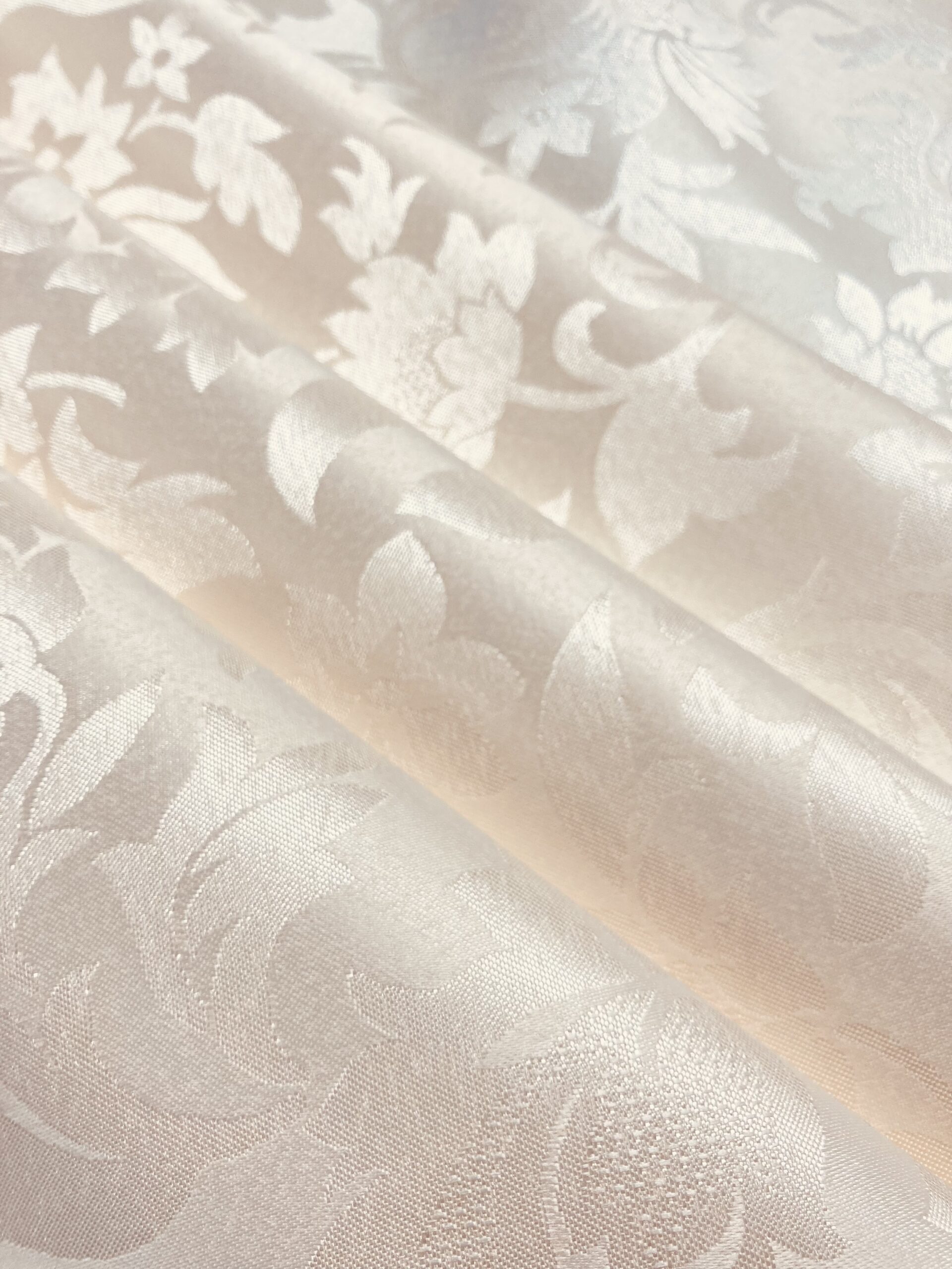 Damasco flores marfil**