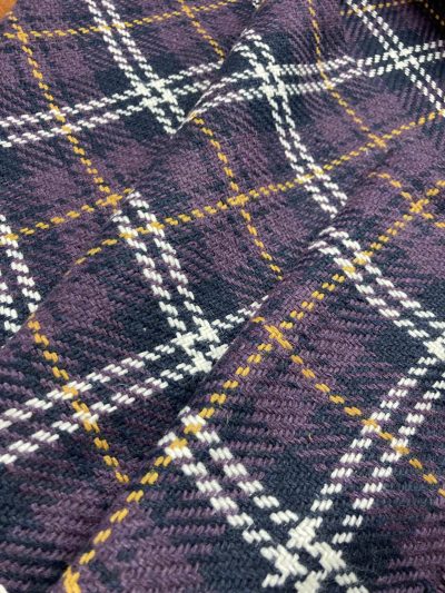 Cuadro lana berenjena