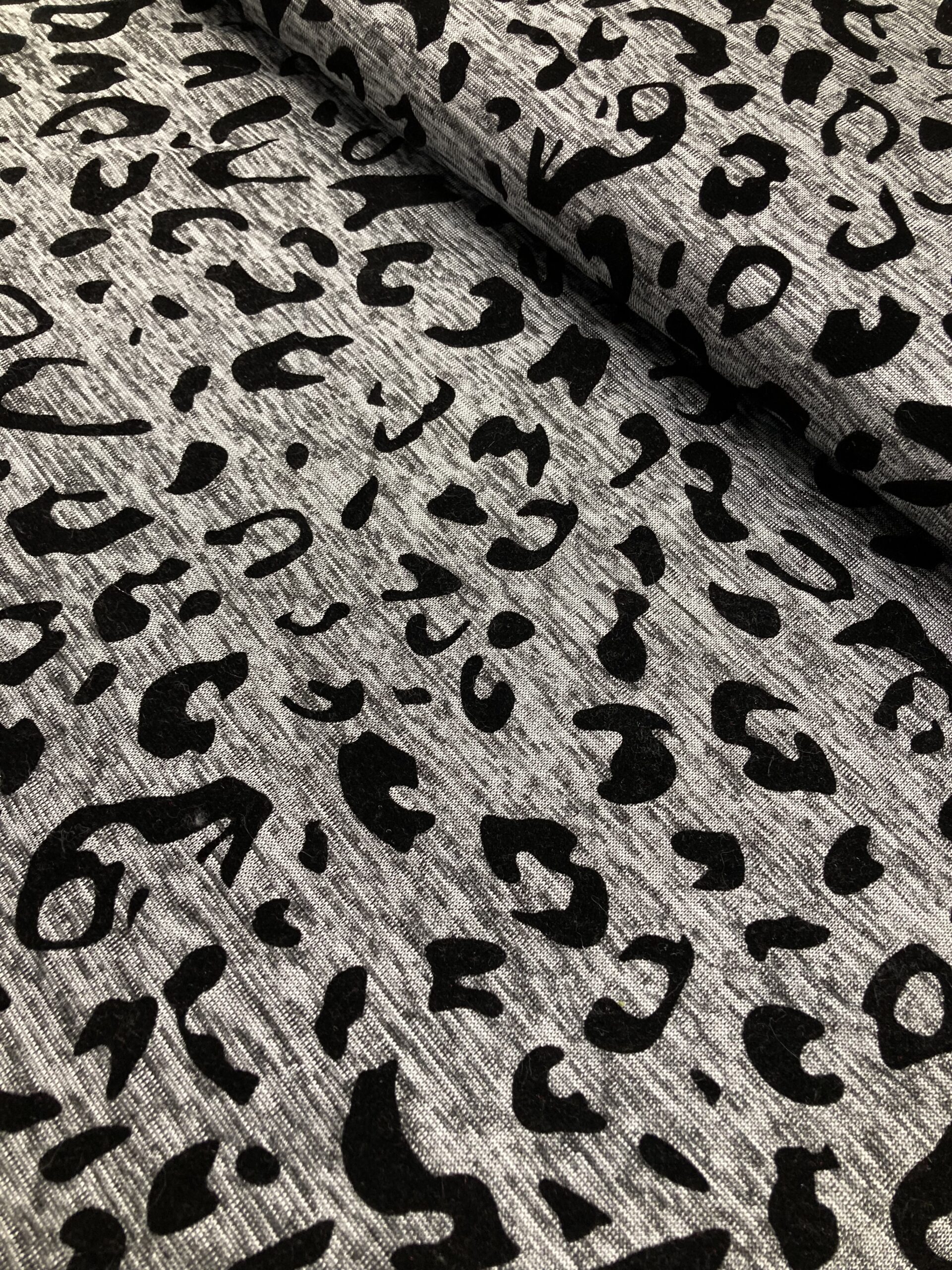 Punto print leopardo negro