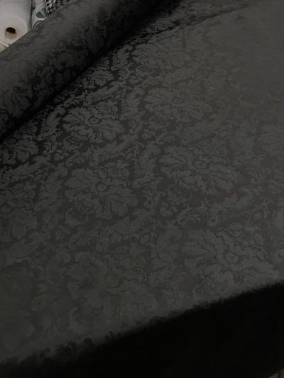 Damasco negro colgadura