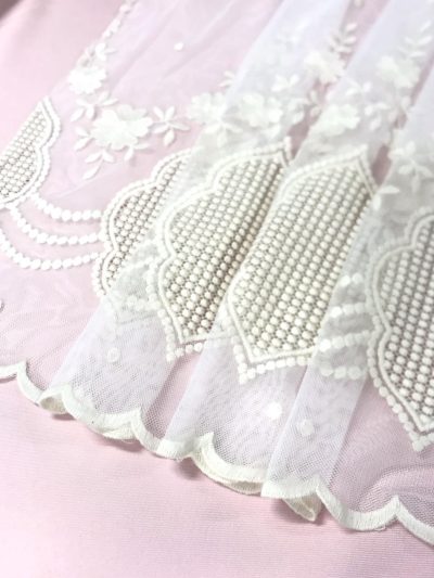 Tul bordado cenefa ambos lados 2**