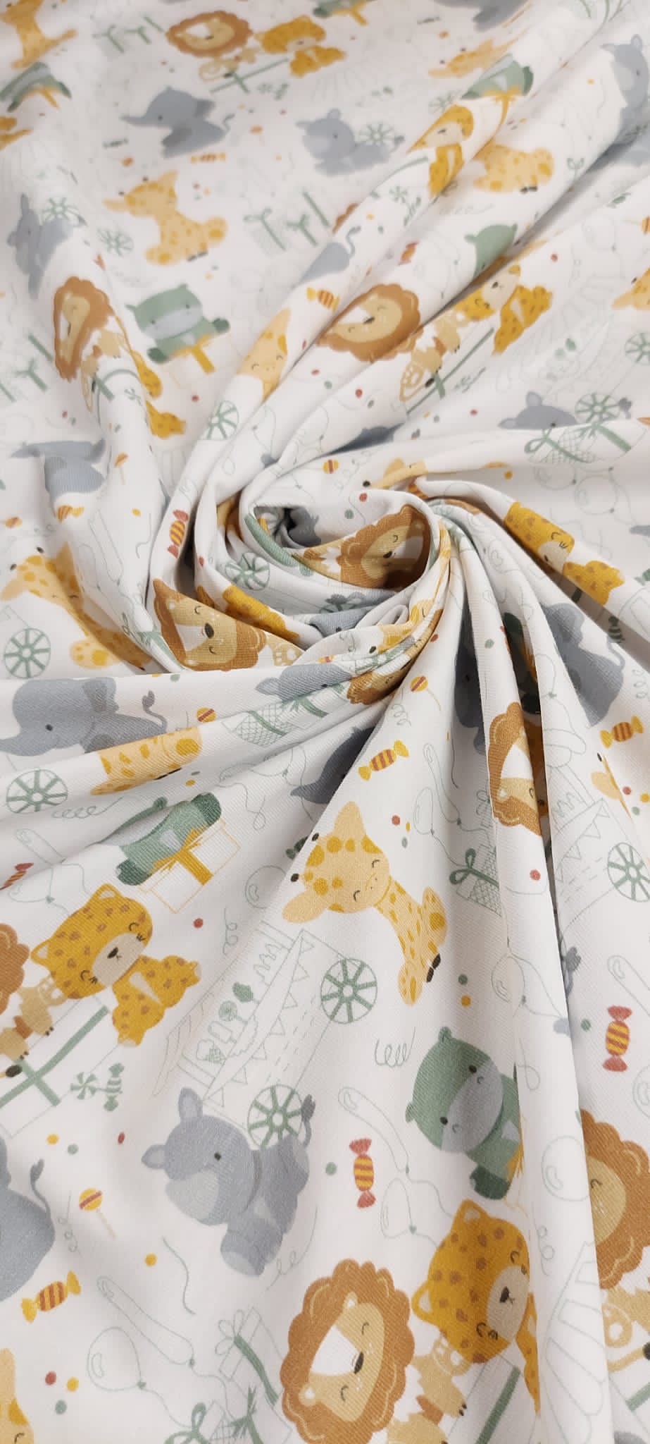 Punto algodón Bitty animales f. blanco