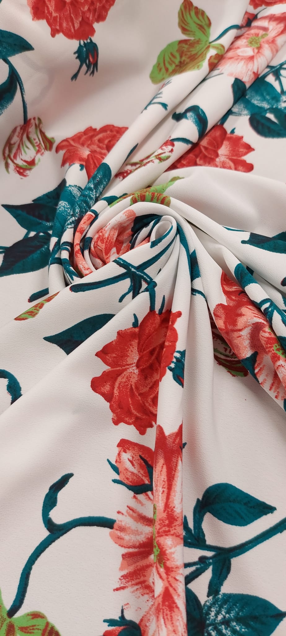 coxivo flores rojas y salmón f.blanco