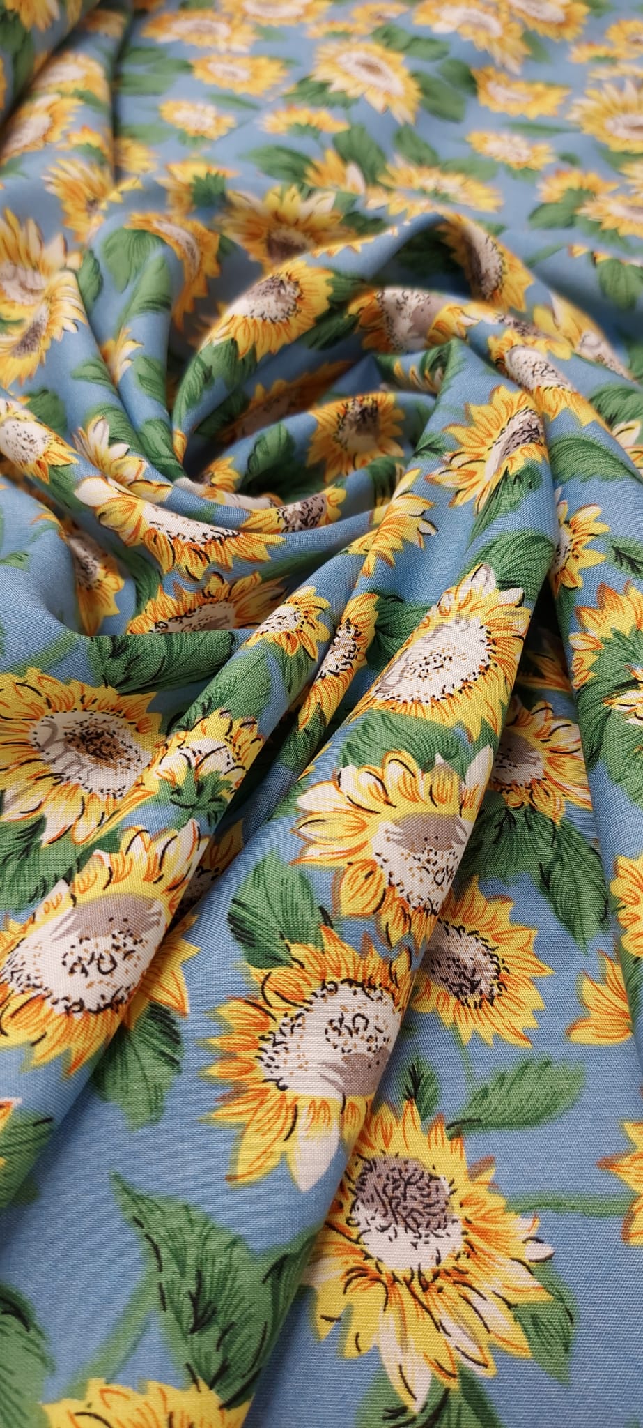 viscosa girasoles f.celeste