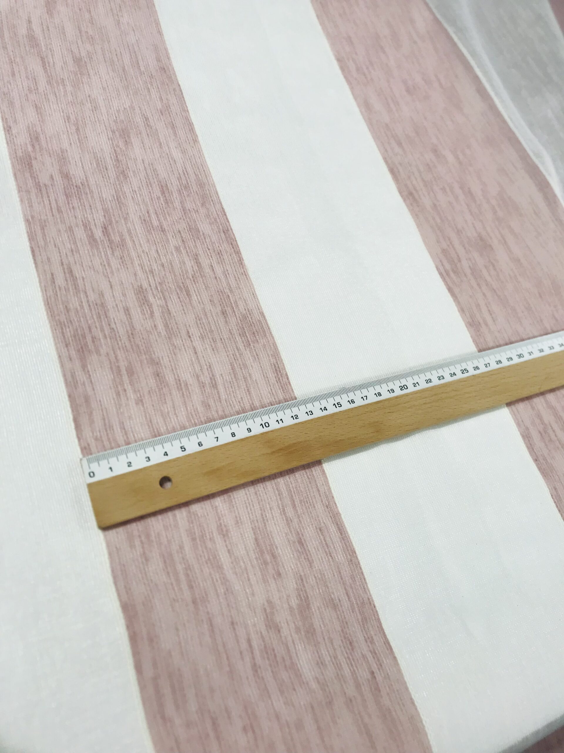 Visillo Fany rayas maquillaje