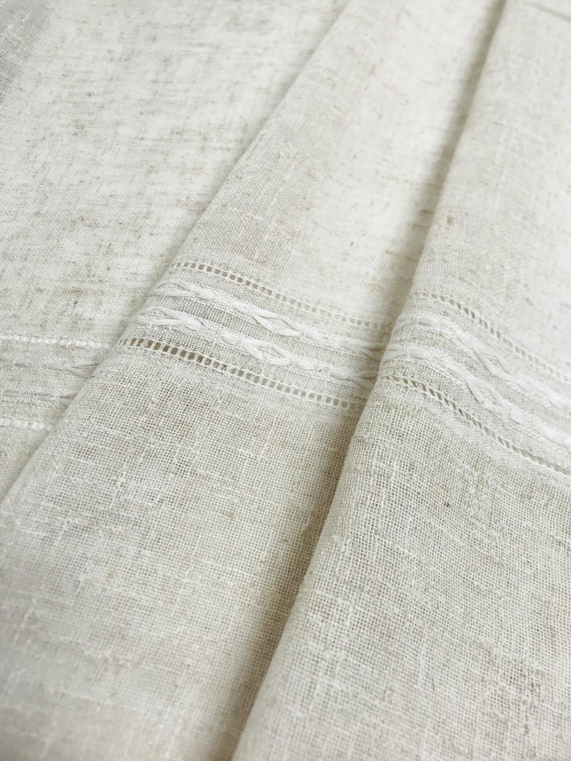 Visillo Torino cenefa color lino