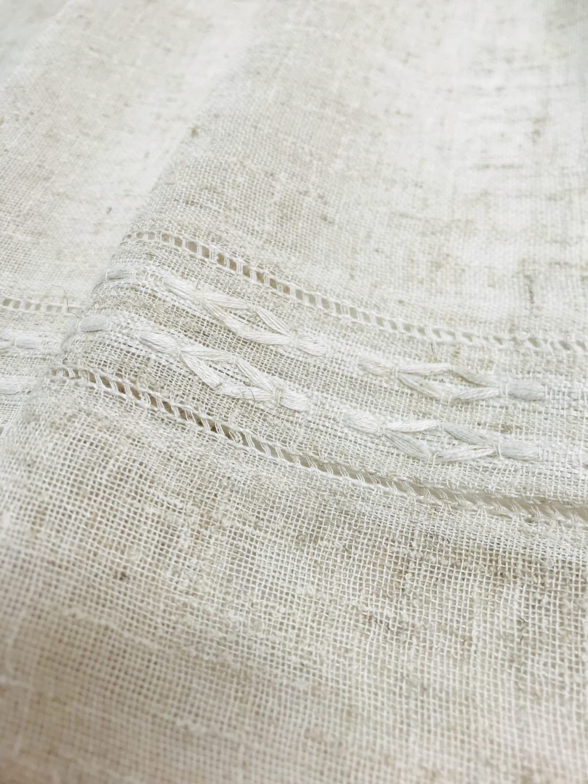 Visillo Torino cenefa color lino