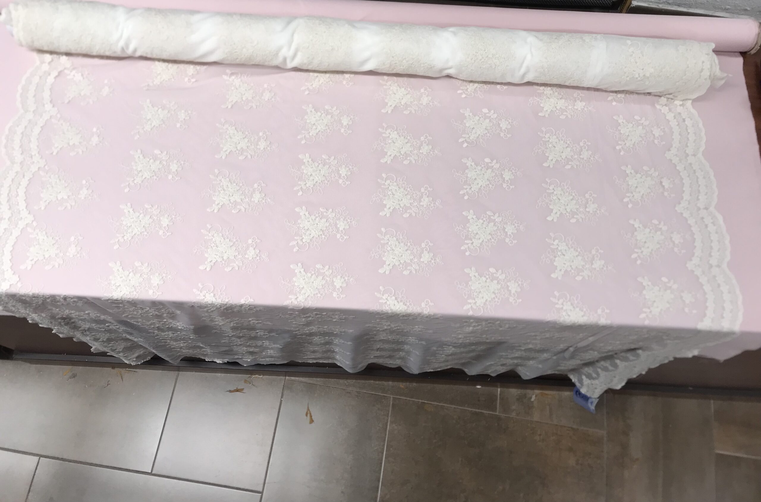 Tul bordado Sudán punta ambos lados 3*