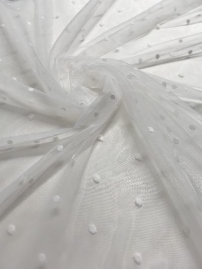 Tul bordado plumeti blanco