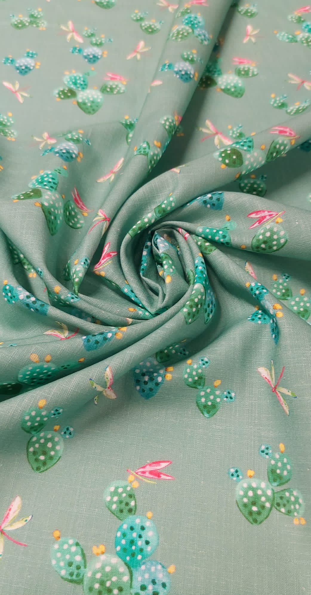 Algodón verde libélulas cactus