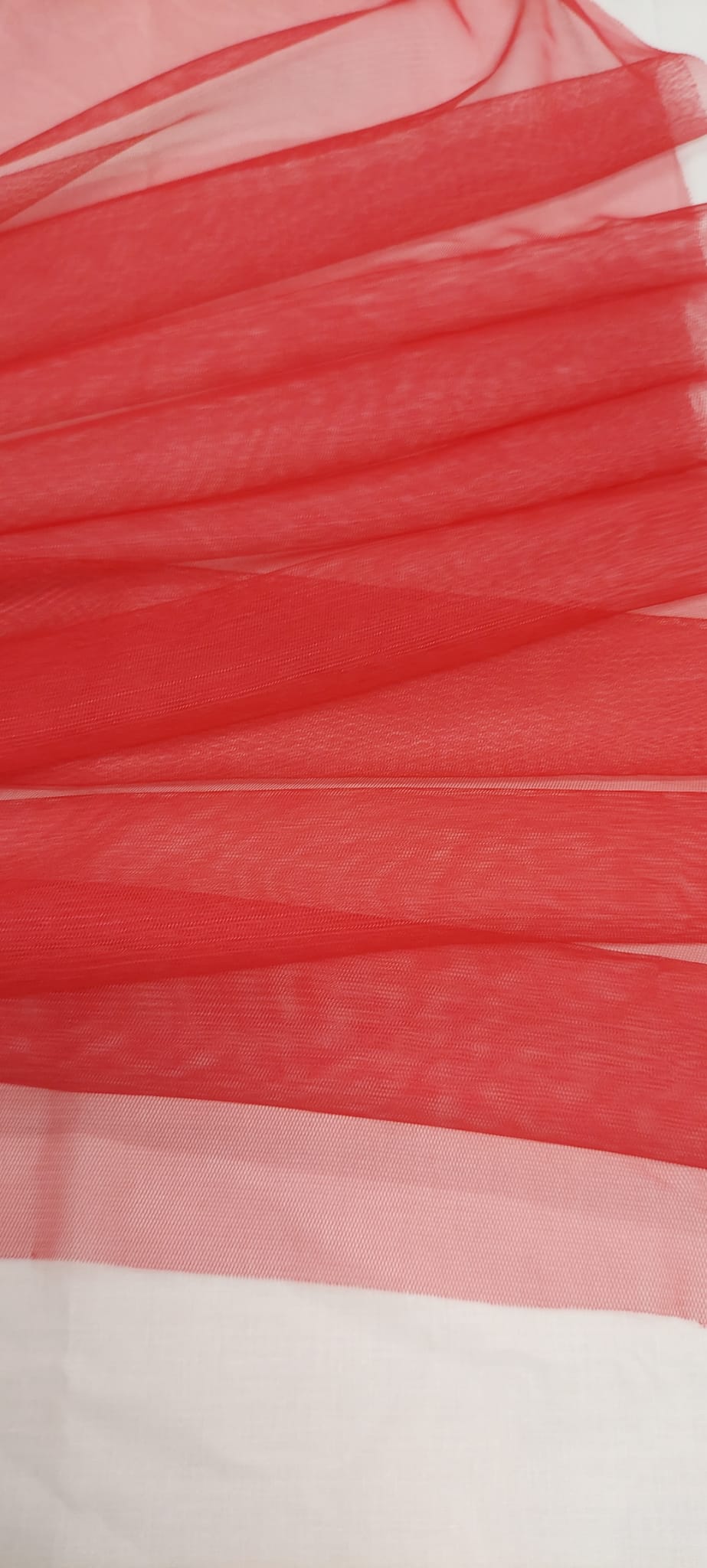 Tul Suave Caído rojo