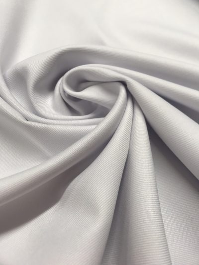 Sarga hábito blanca