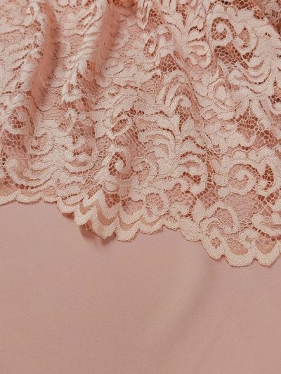 Encaje salmón empolvado