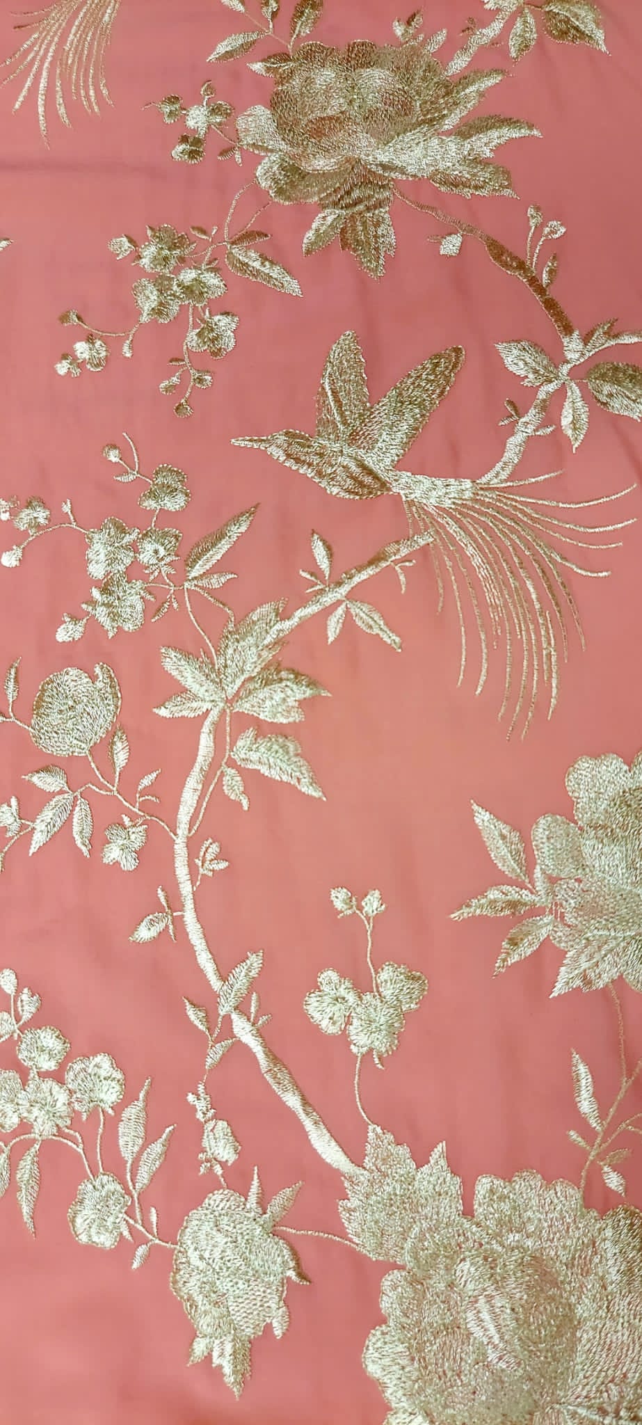 viscosa salmón bordado dorado flores y aves