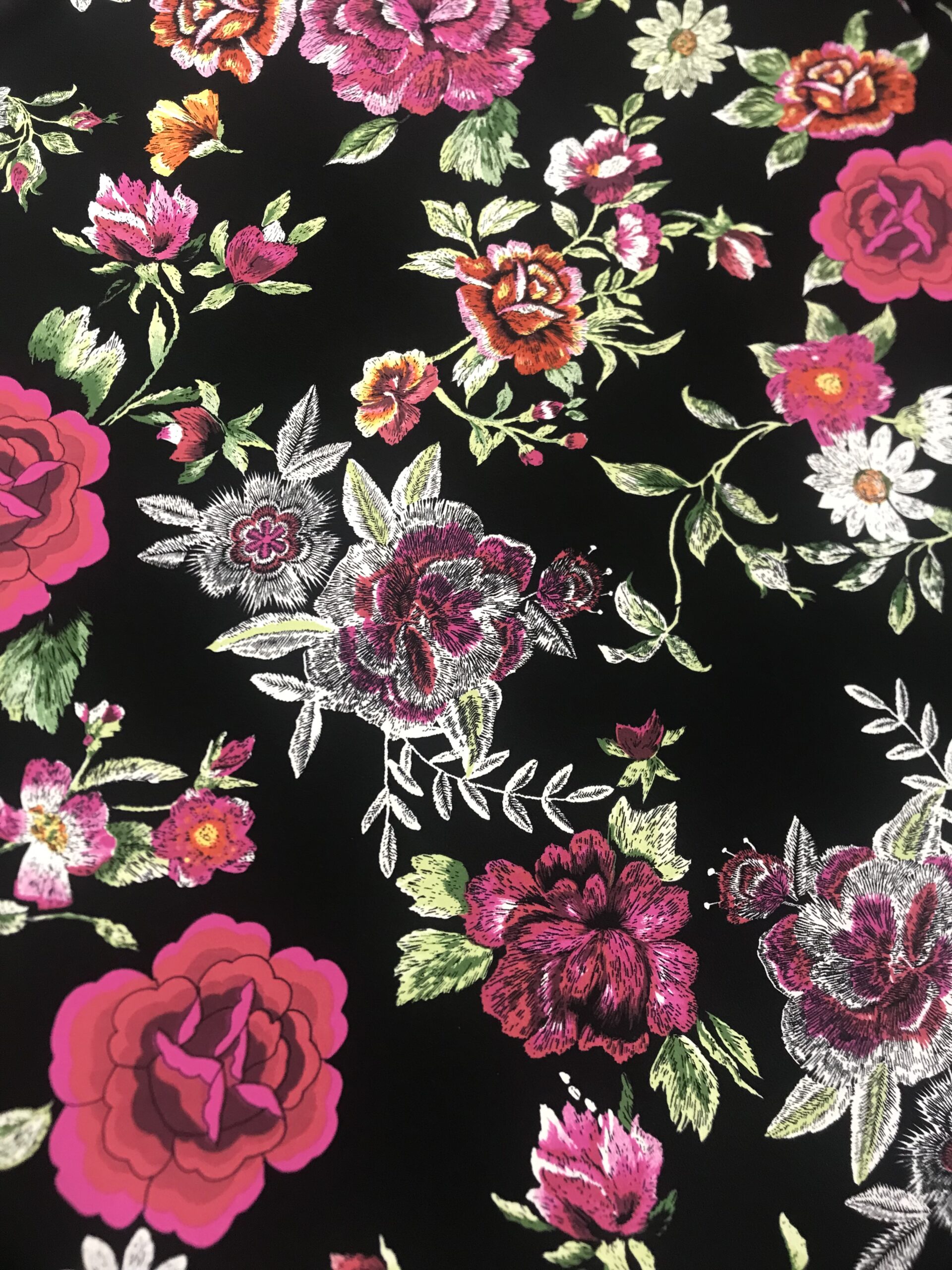 Coxivo f.negro estampado mantón