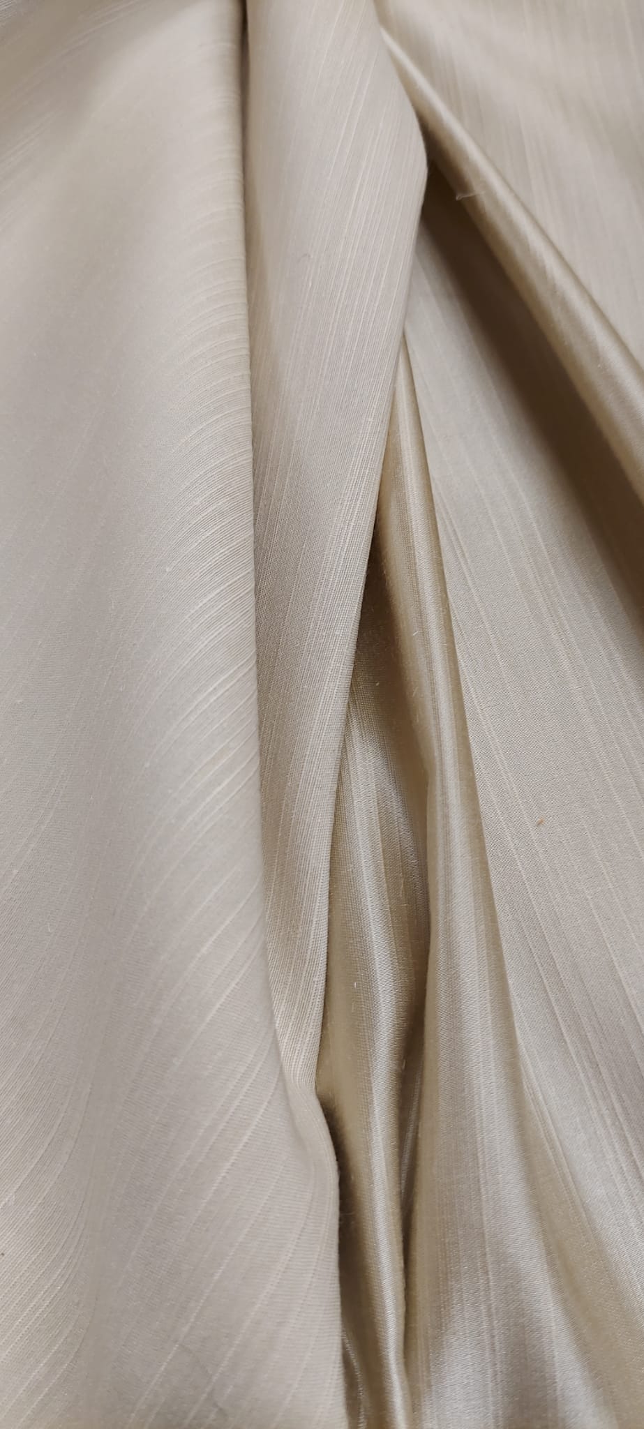 Shantung decoración champagne