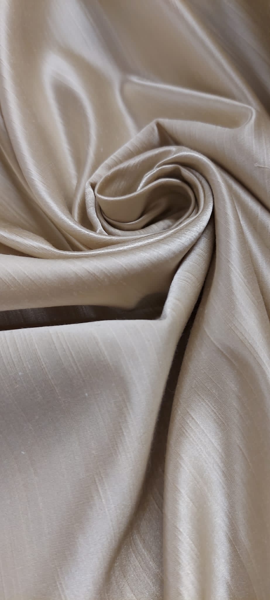 Shantung decoración champagne