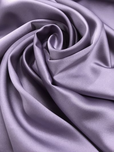 Crep satén berenjena claro