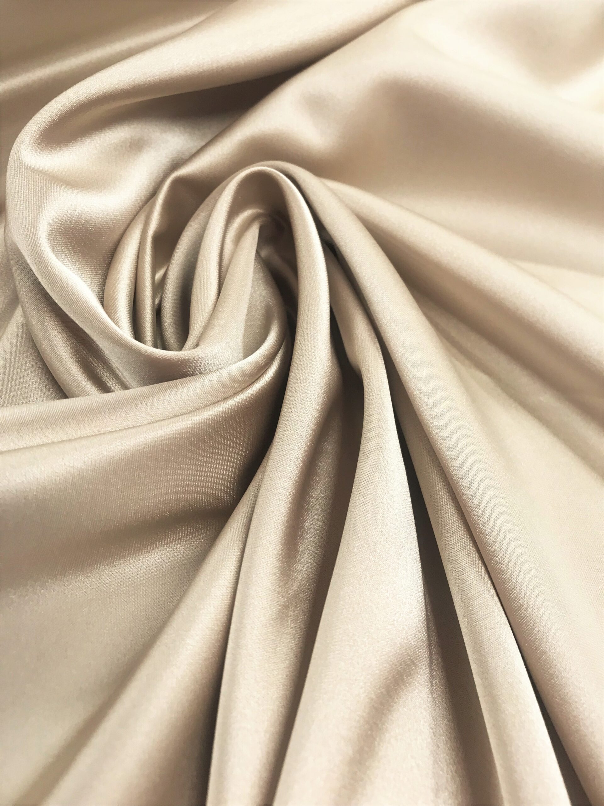 Crep satén champagne