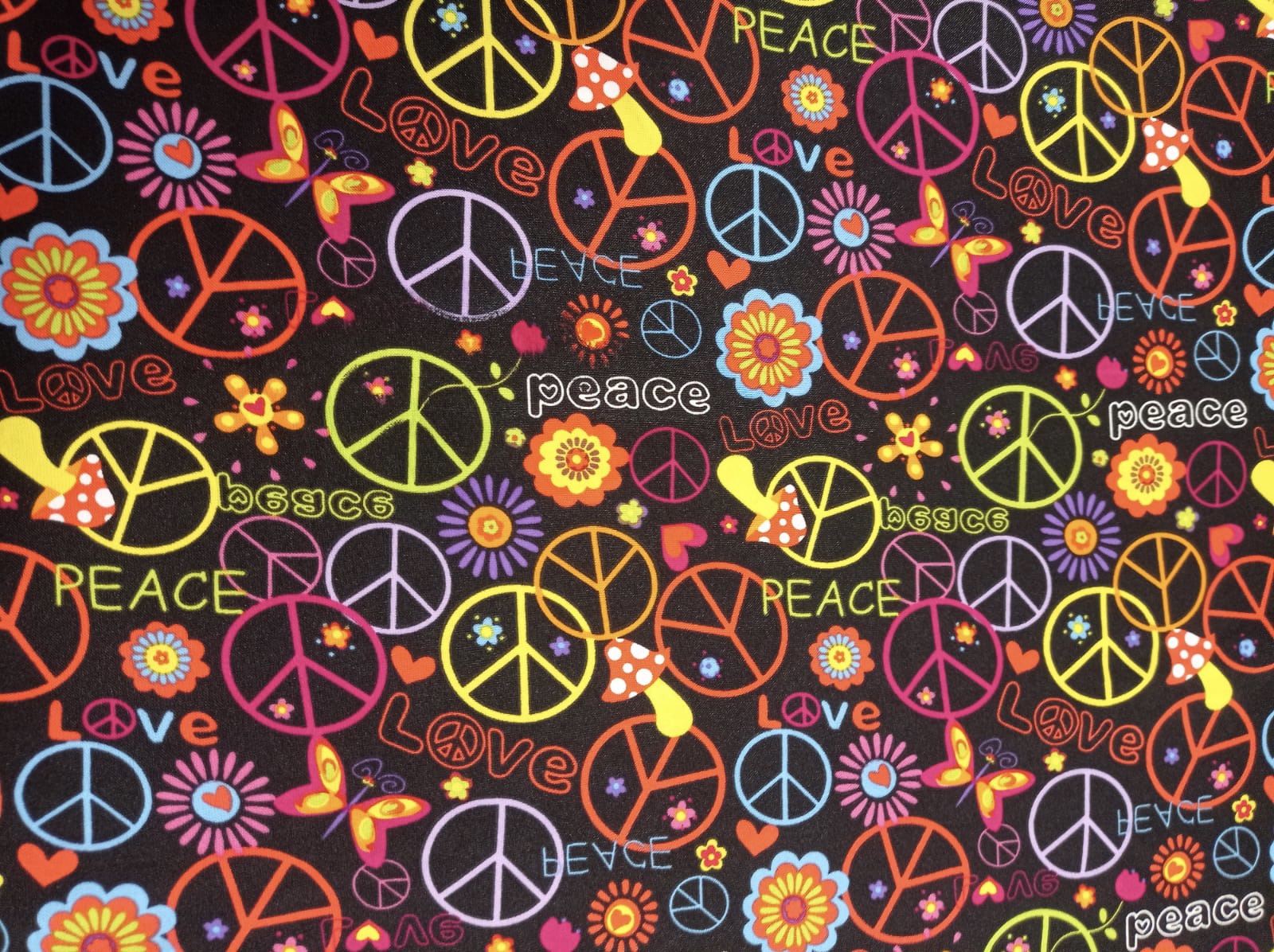 Strech Paz fondo negro