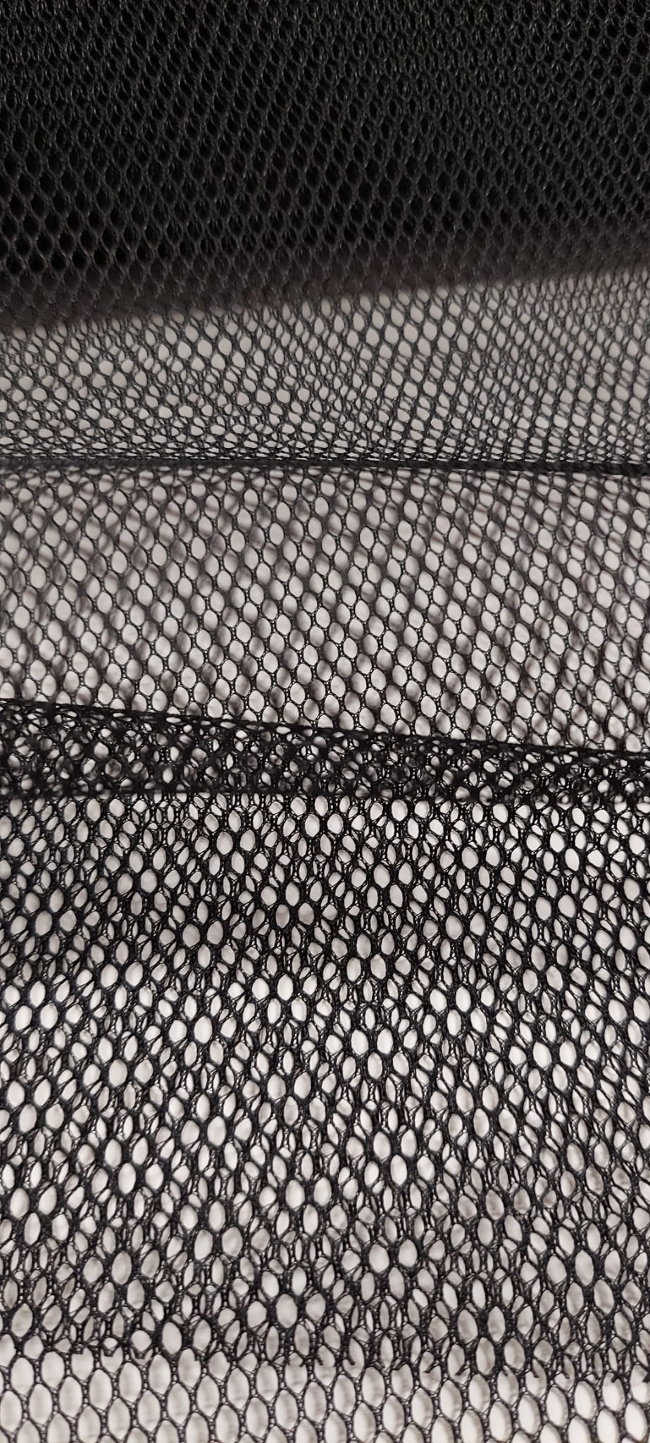 Malla o rejilla MESH negra