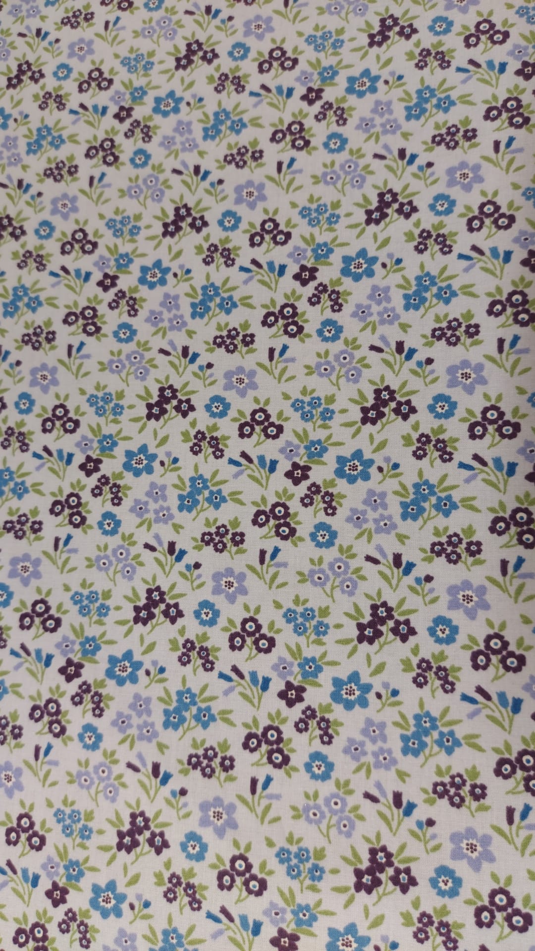 Liberty flores grandes malva y azul