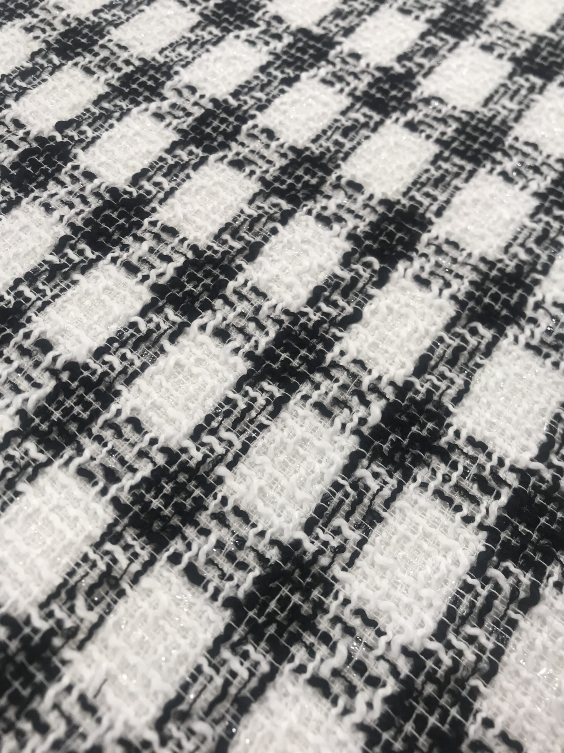 Chanel tweed cuadro blanco/negro