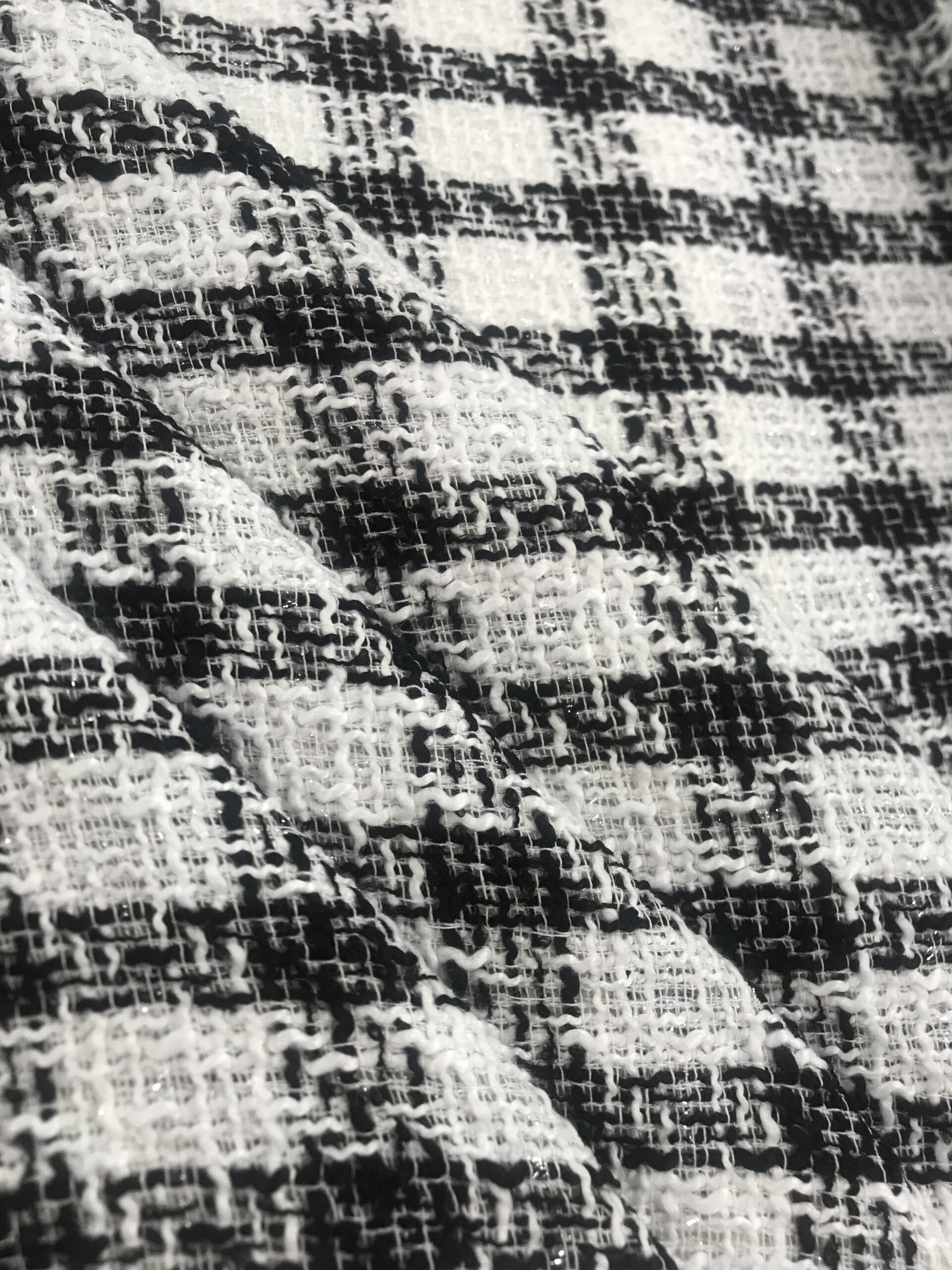 Chanel tweed cuadro blanco/negro