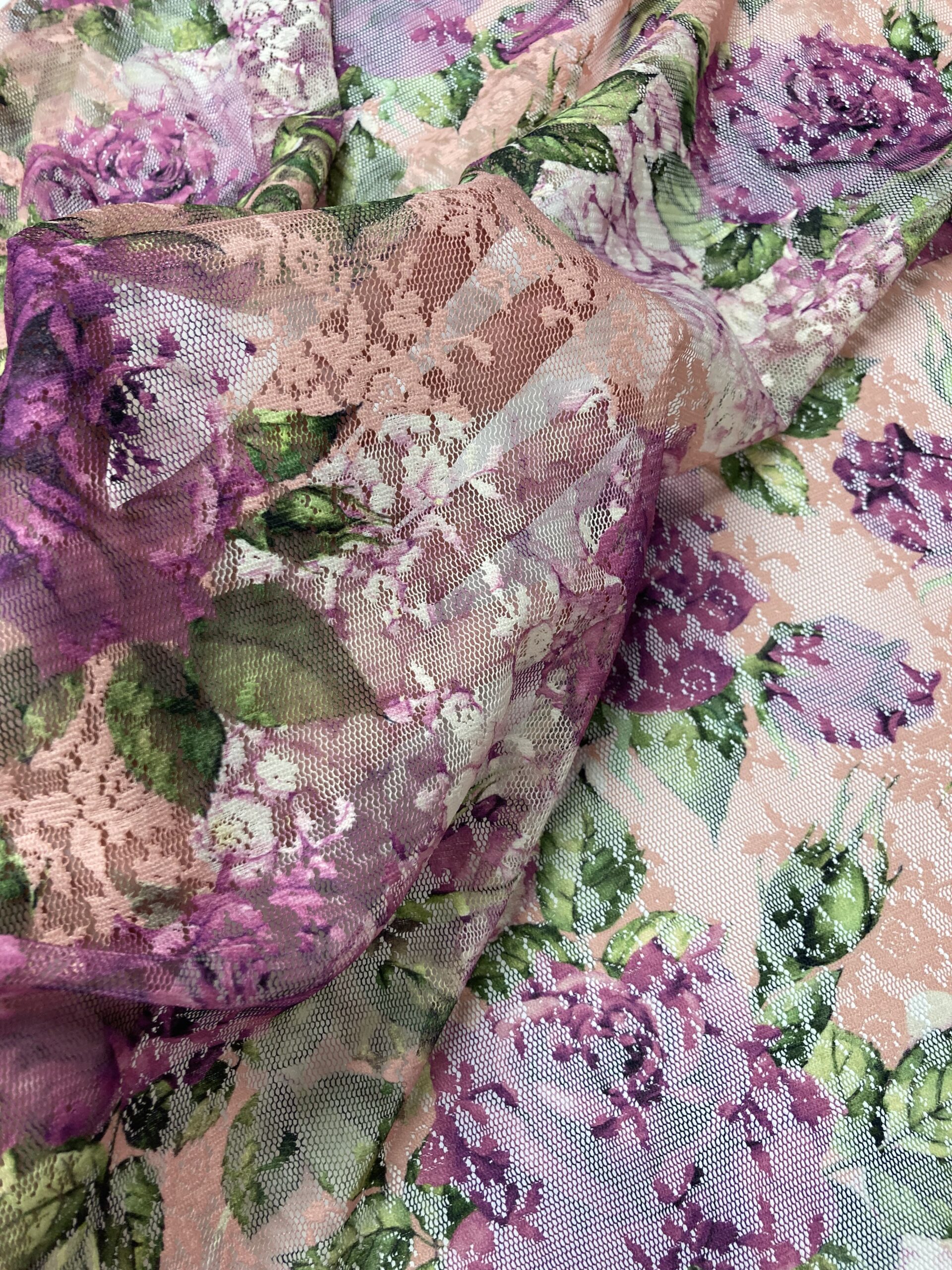 Encaje estampado rosas buganvilla