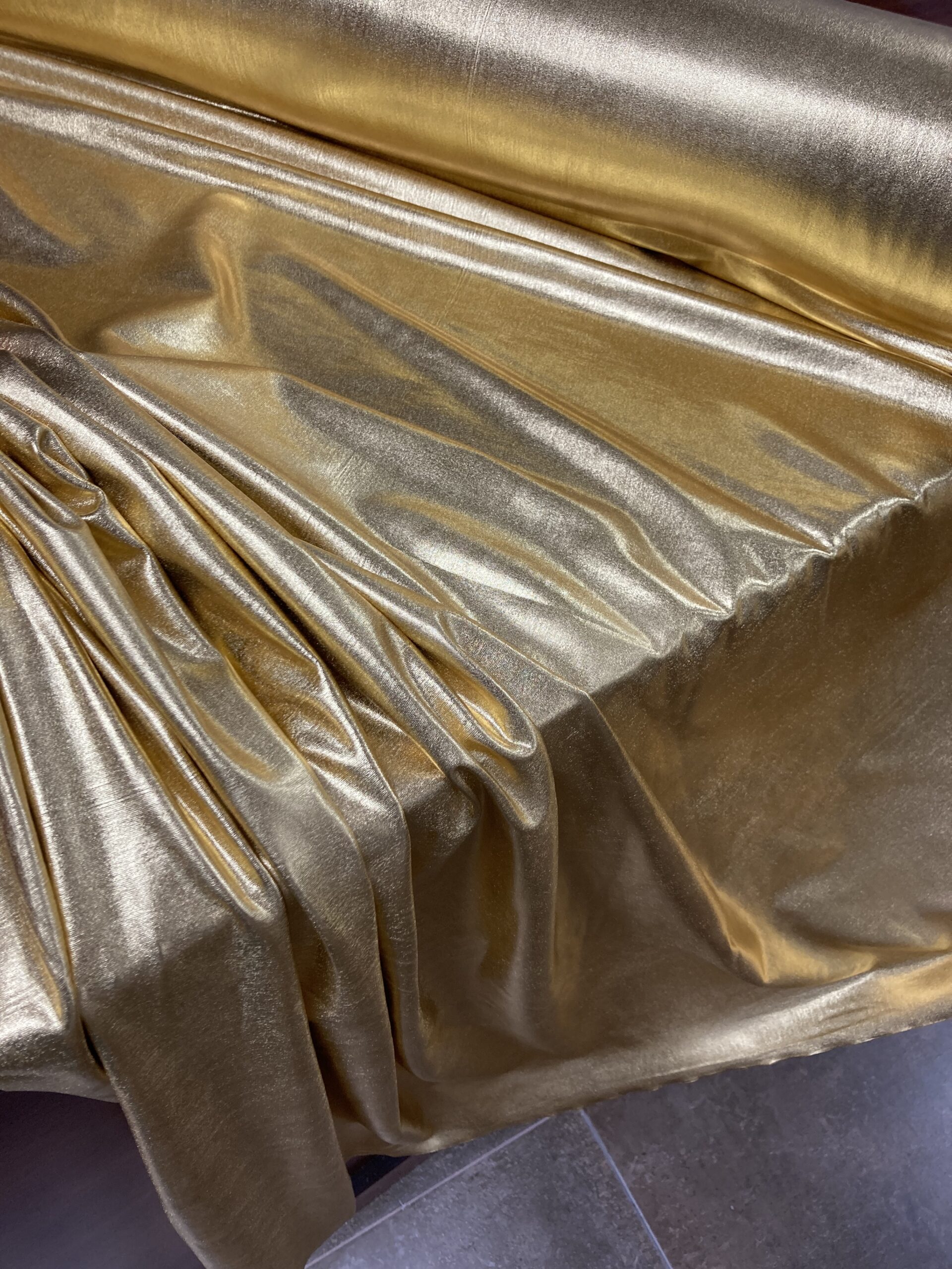 Lycra metalizada oro