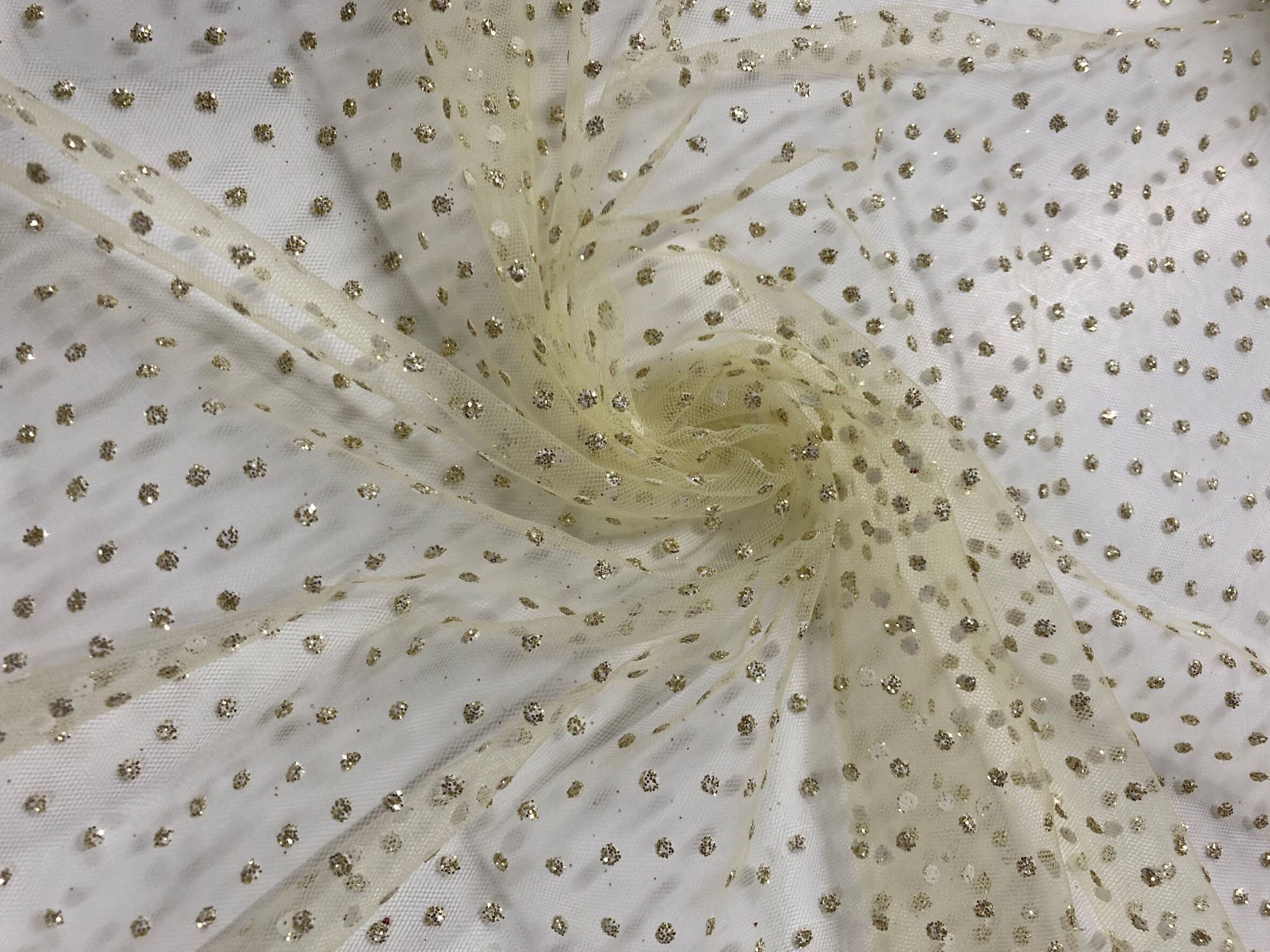 Tul plumeti fantasía cristal oro