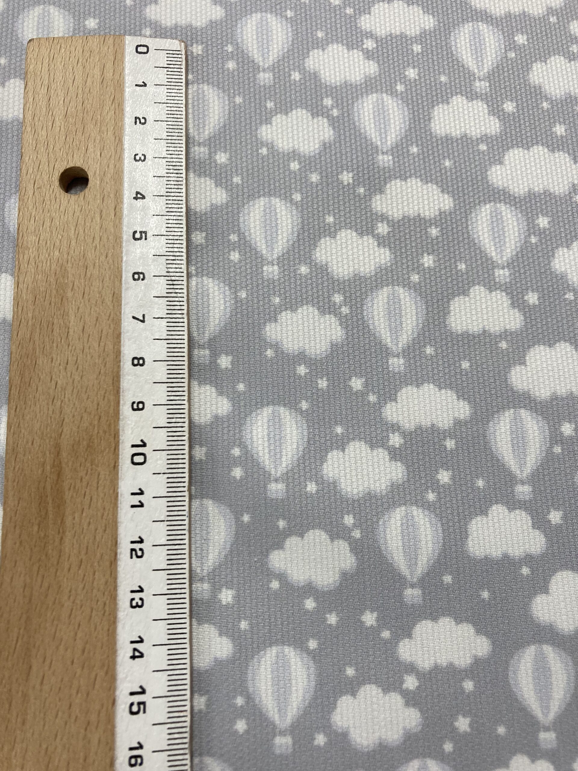 Pique globos blanco f.gris