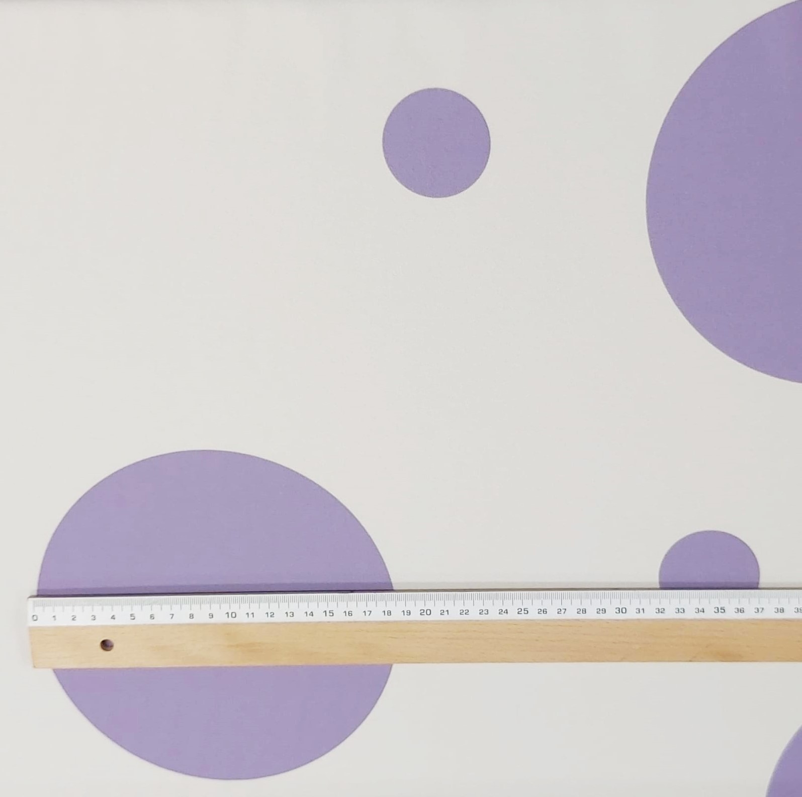 Bielástico gabardina crudo lunar malva G.*