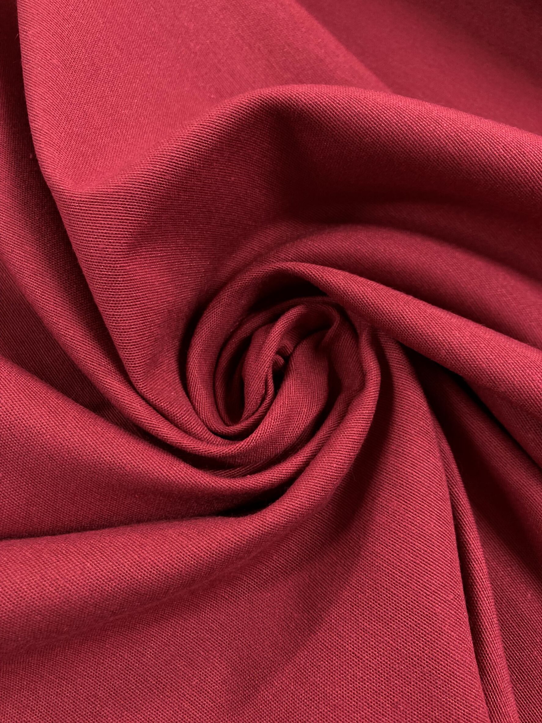 Loneta lisa tintada burdeos