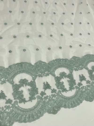 Tul bordado Vicen Verde Empolvado
