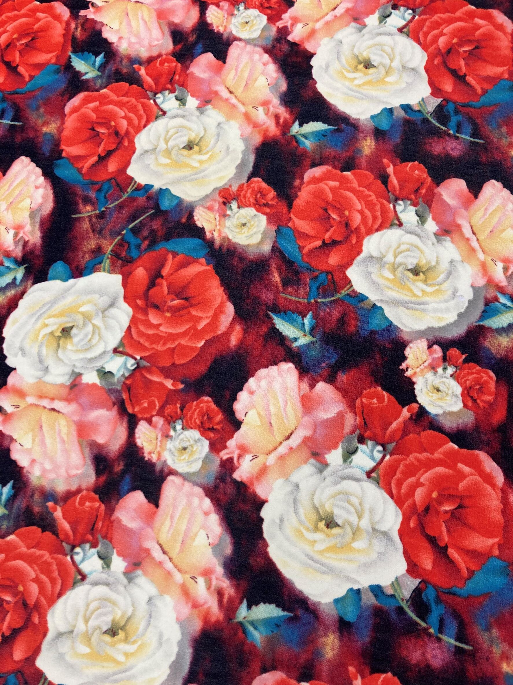 Georgette flores rojas