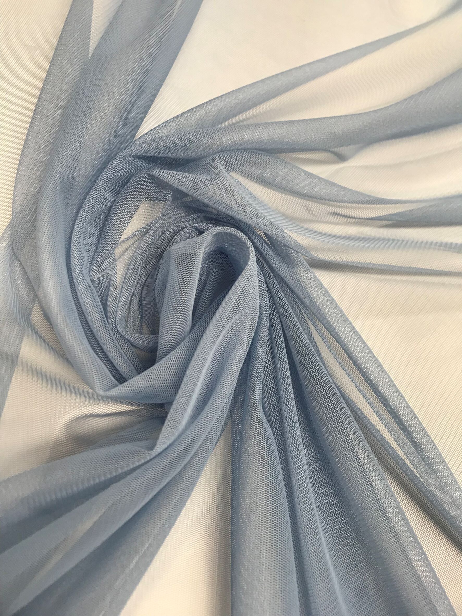 Tul Suave Caído Azul empolvado