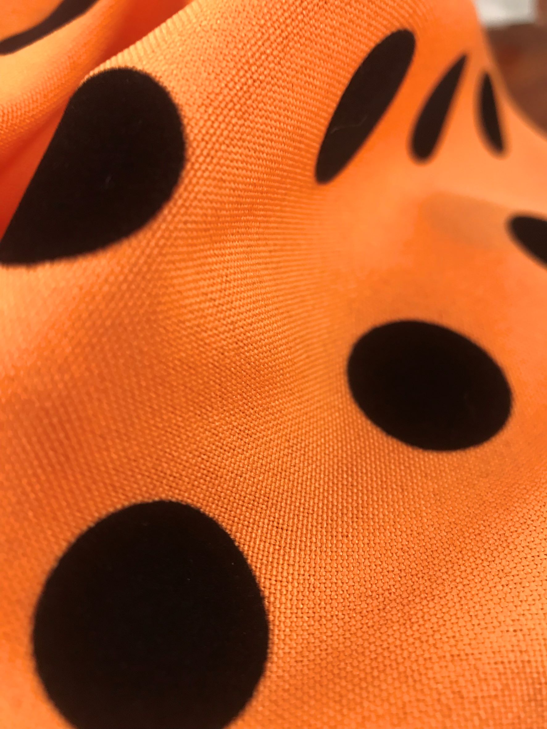 Strech naranja lunar flocado terciopelo negro*