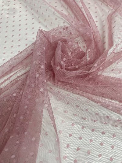 Tul de plumeti maquillaje empolvado