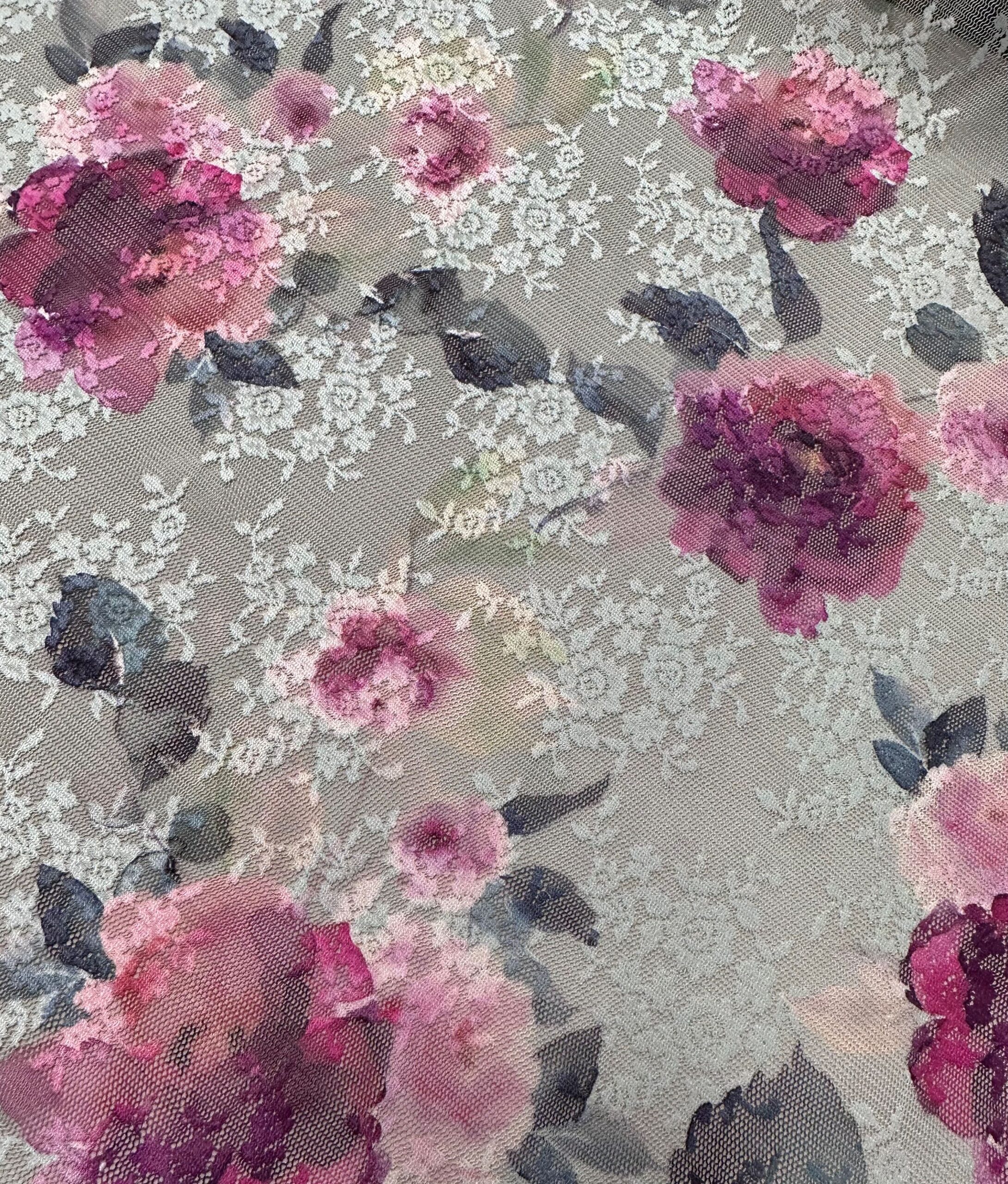 Encaje estampado flores fuxia