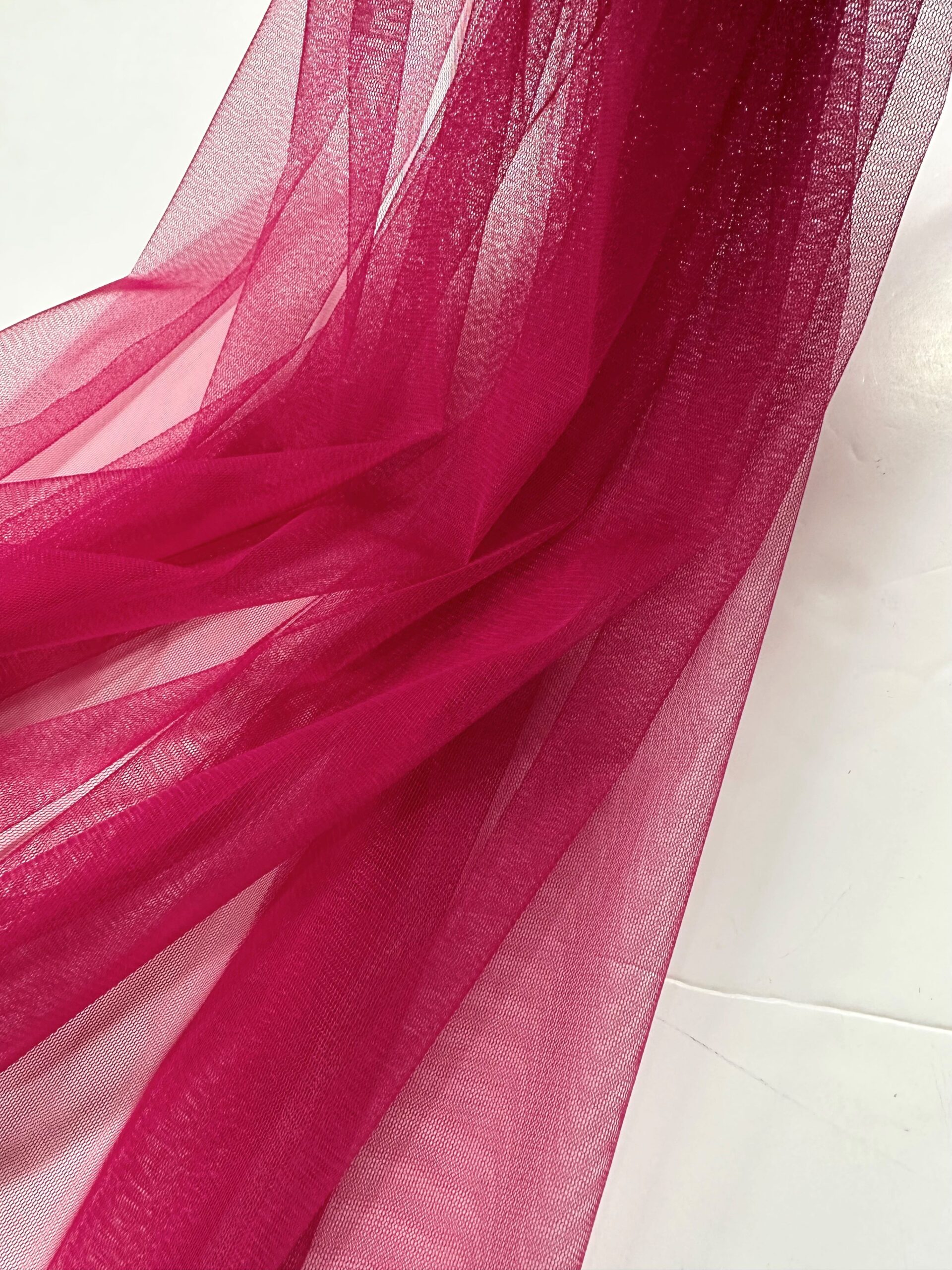 Tul Suave Caído fucsia