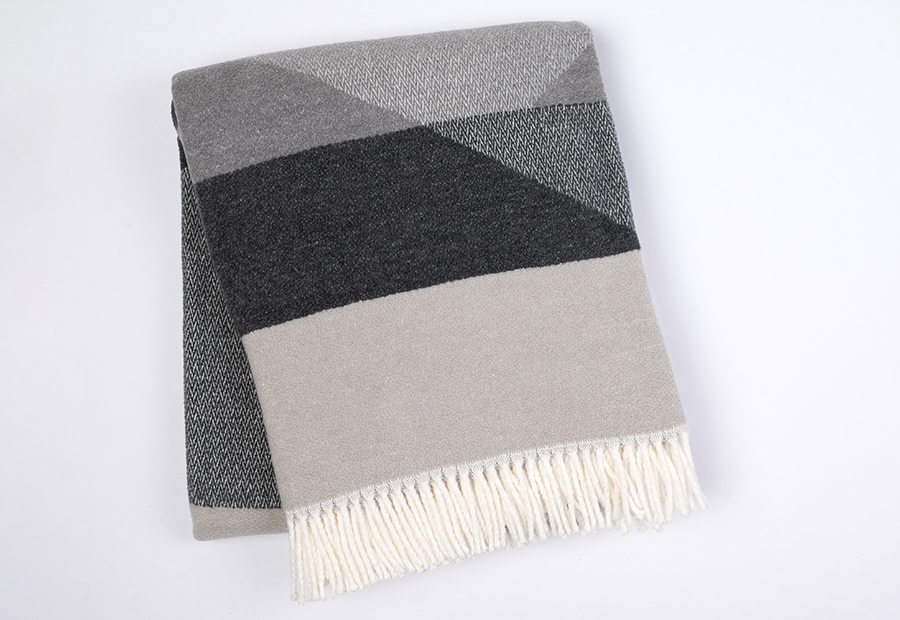 Manta Plaid & Pie de Cama A. EUROMANT