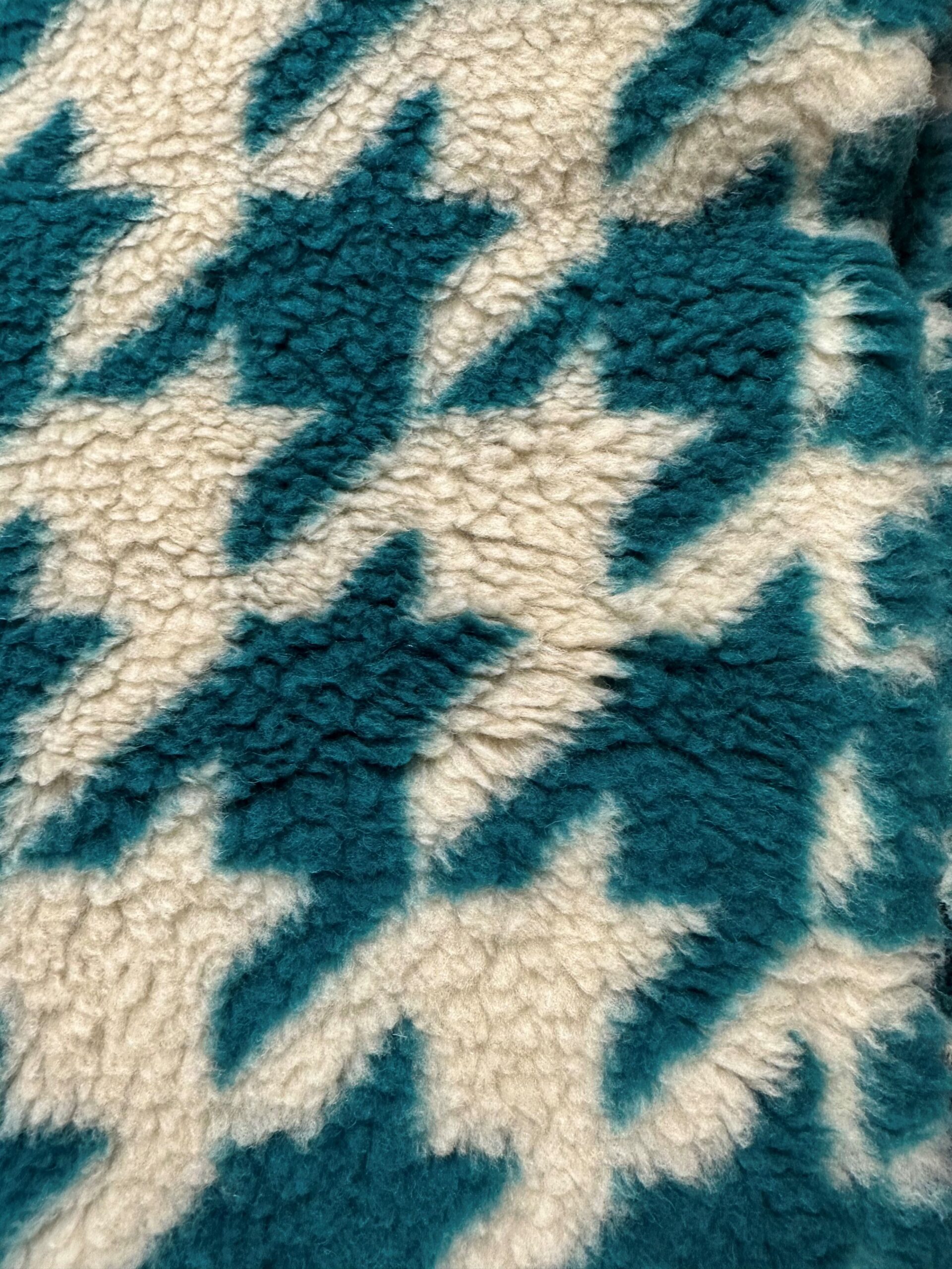 Borreguito pata gallo petróleo