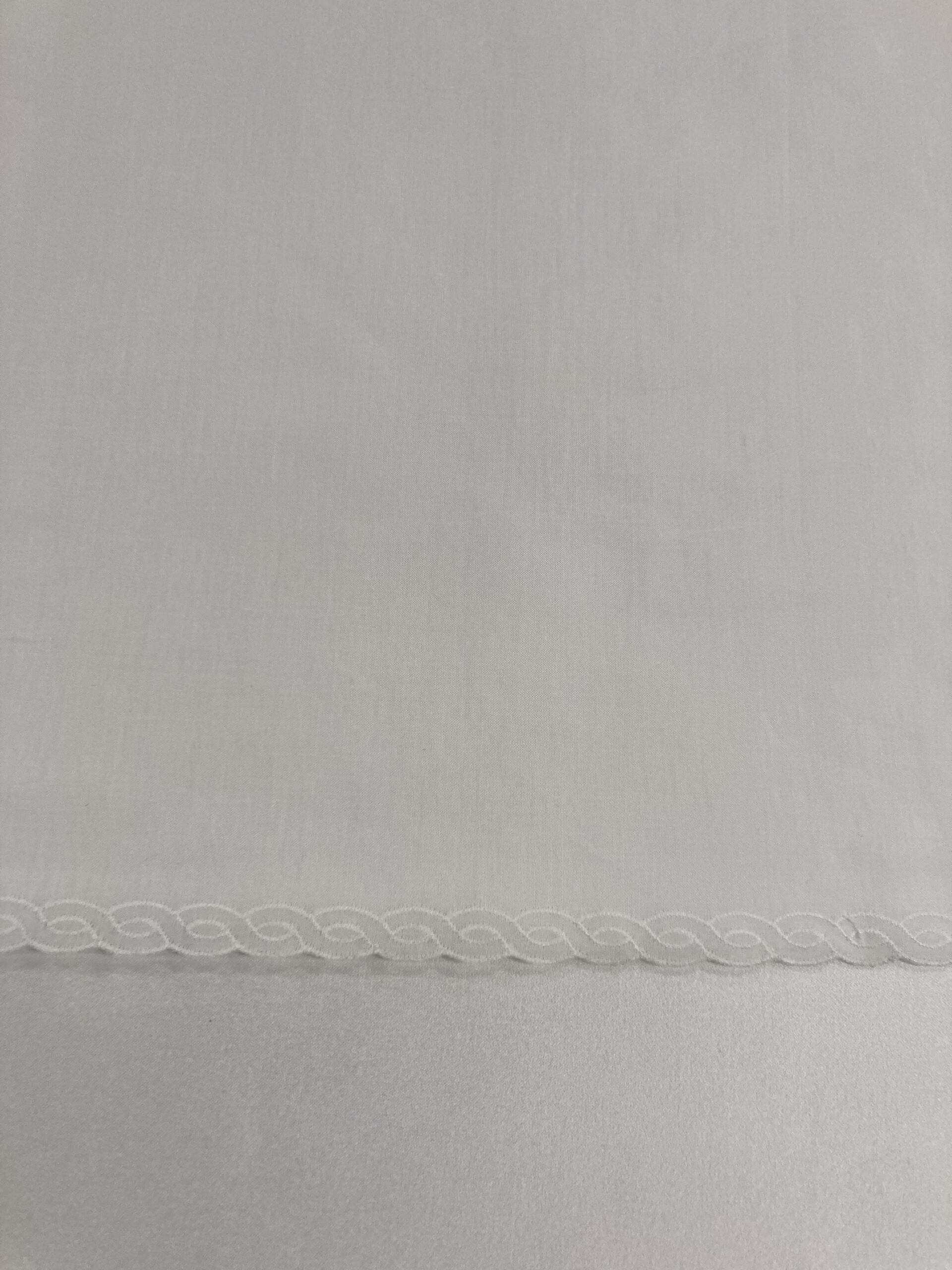 Batista Blanca Algodón Bordada Lucía