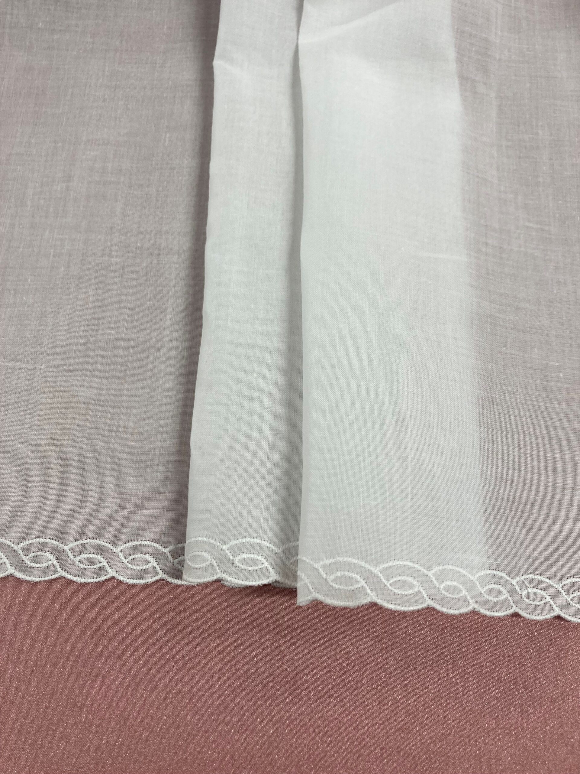 Batista Blanca Algodón Bordada Lucía