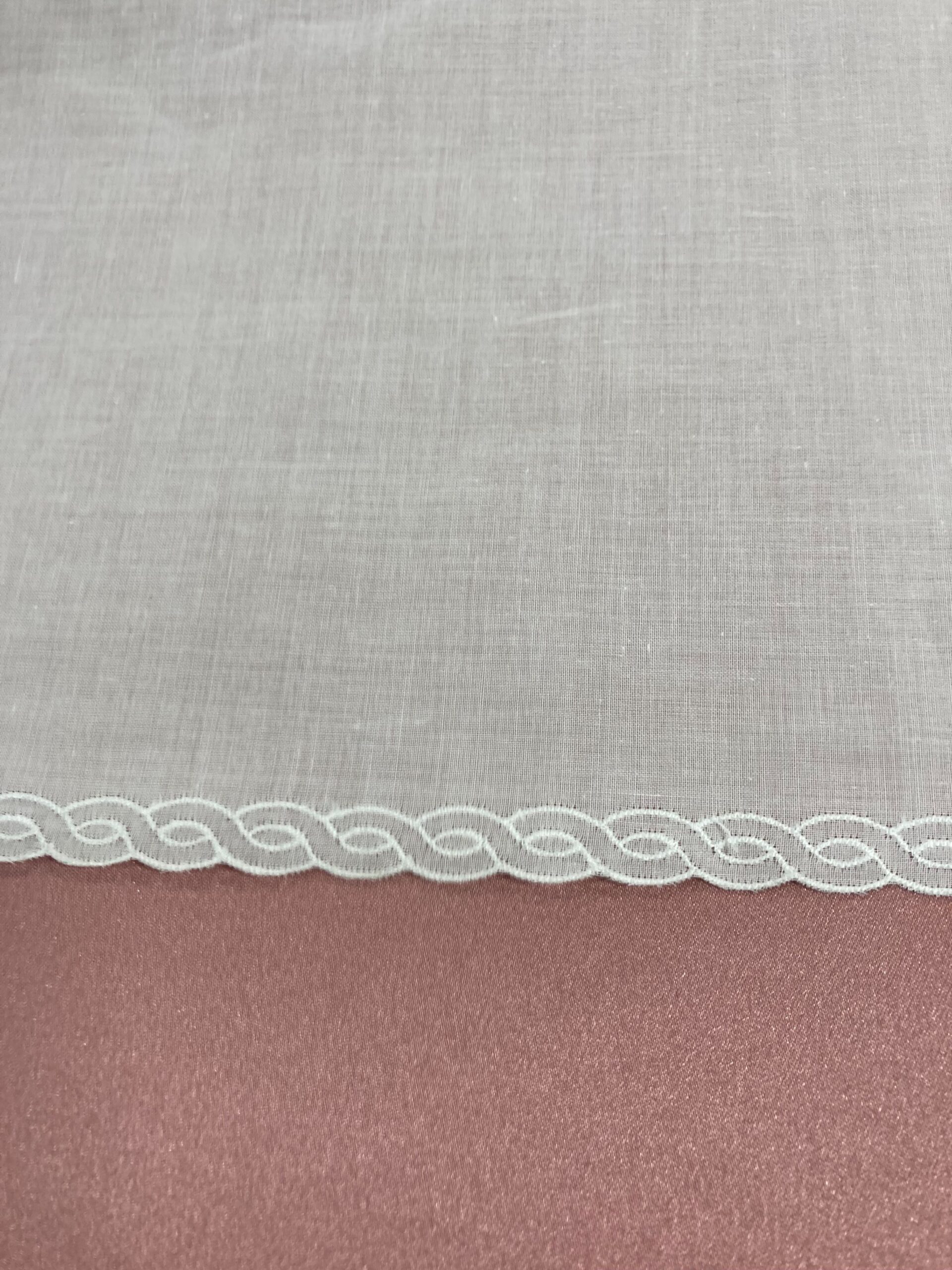 Batista Blanca Algodón Bordada Lucía